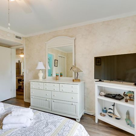 Hilton Head Condo With Balcony And Pool, Walk To Beach ฮิลตันเฮดไอส์แลนด์ ภายนอก รูปภาพ