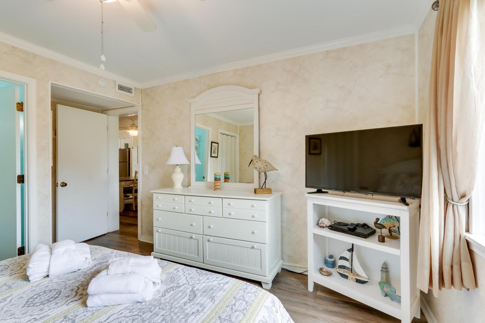 Hilton Head Condo With Balcony And Pool, Walk To Beach ฮิลตันเฮดไอส์แลนด์ ภายนอก รูปภาพ